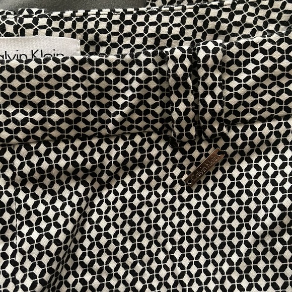 Black and white Calvin Klein work pant 12 - Picture 3 of 5